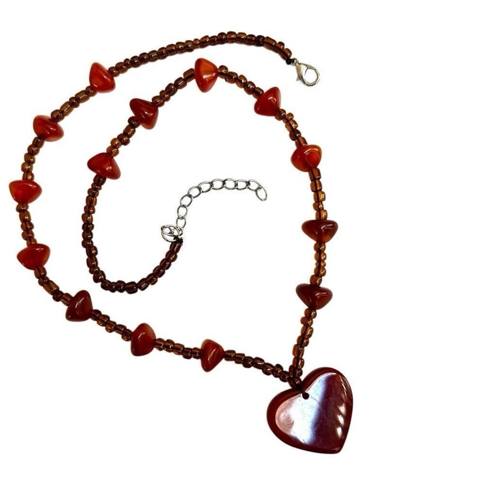 Orange beaded heart pendant necklace - Picture 2 of 9